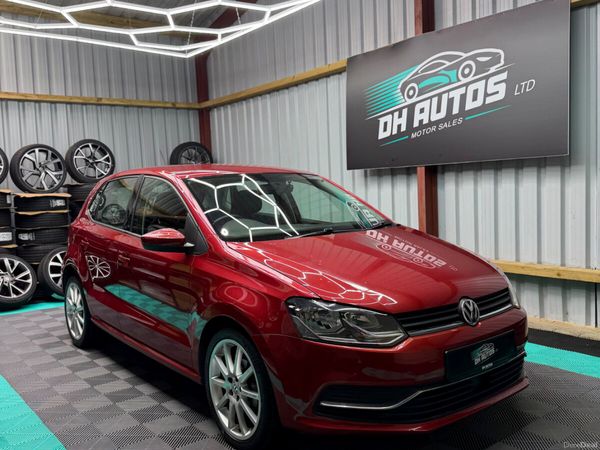 Volkswagen Polo Hatchback, Petrol, 2015, White