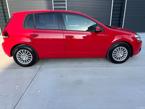 Volkswagen Golf Hatchback, Petrol, 2012, Red