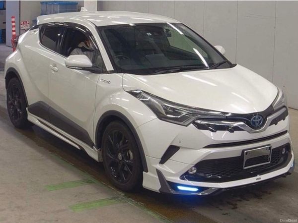 Toyota C-HR SUV, Petrol Hybrid, 2019, White