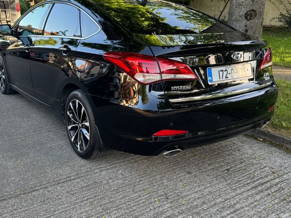 Hyundai i40 Saloon, Diesel, 2017, Black