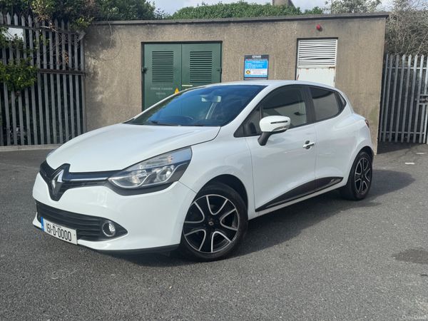 Renault Clio Hatchback, Petrol, 2015, White