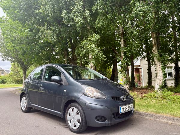 Toyota Aygo Hatchback, Petrol, 2011, Grey