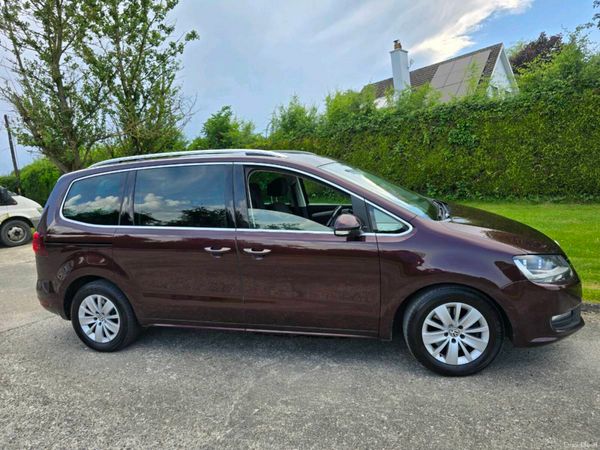 Volkswagen Sharan MPV, Diesel, 2016, Red