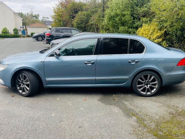 Skoda Superb Saloon, Diesel, 2009, Grey