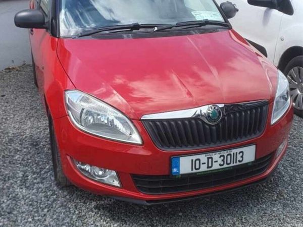 Skoda Fabia Hatchback, Petrol, 2010, Red