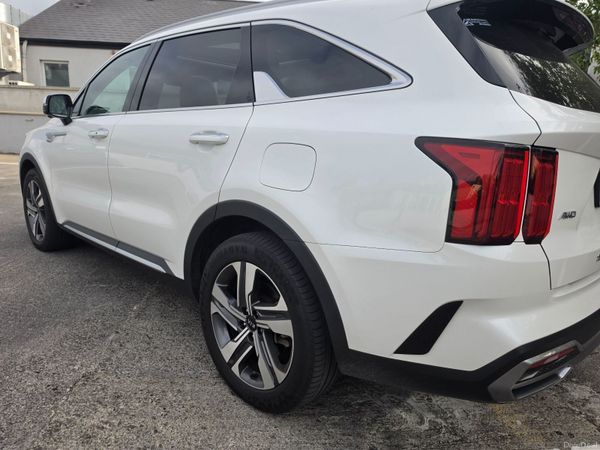 Kia Sorento SUV, Petrol Plug-in Hybrid, 2021, White