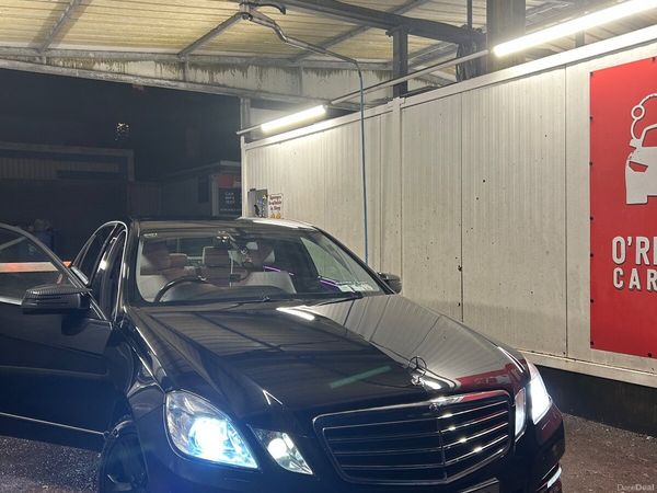 Mercedes-Benz E-Class Saloon, Diesel, 2012, Black