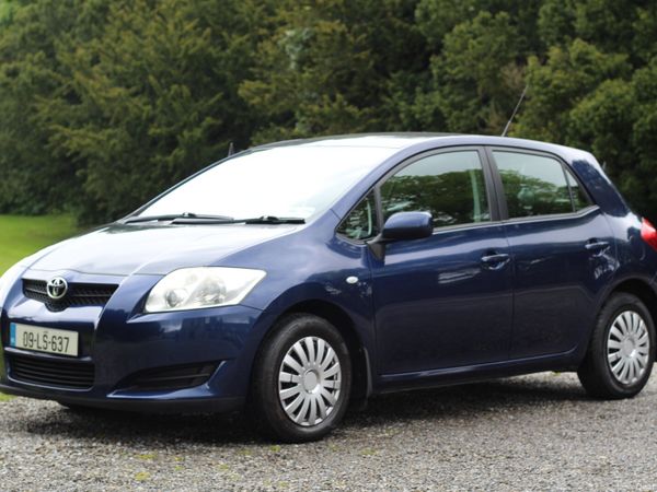 Toyota Auris Hatchback, Petrol, 2009, Blue