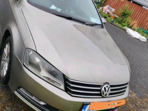 Volkswagen Passat Saloon, Diesel, 2013, Grey