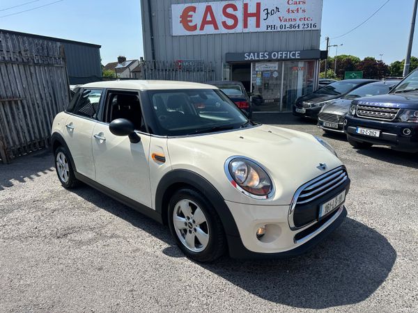 Mini One Estate/Jeep, Diesel, 2016, White