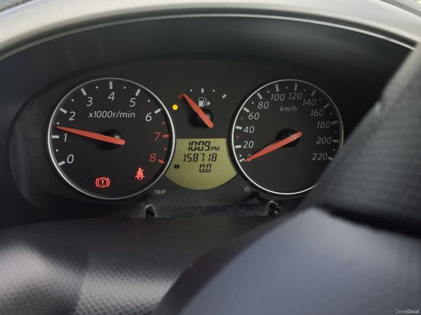 Nissan Micra Hatchback, Petrol, 2006, Red