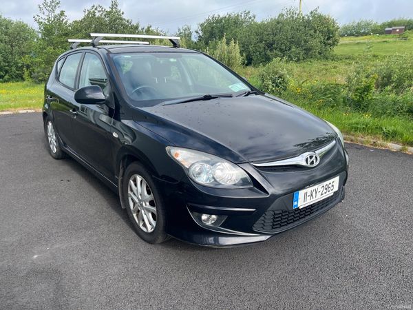 Hyundai i30 Hatchback, Diesel, 2011, Black