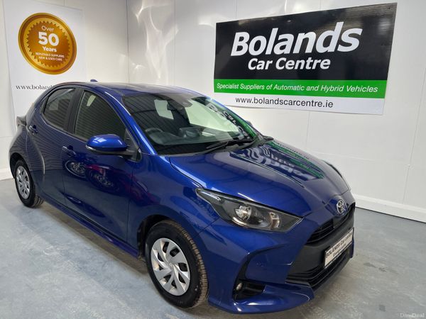 Toyota Yaris Hatchback, Petrol, 2021, Blue