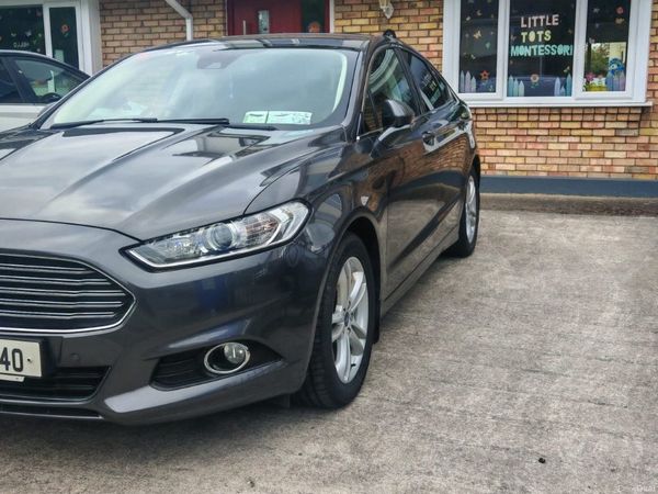 Ford Mondeo Hatchback, Diesel, 2019, Grey