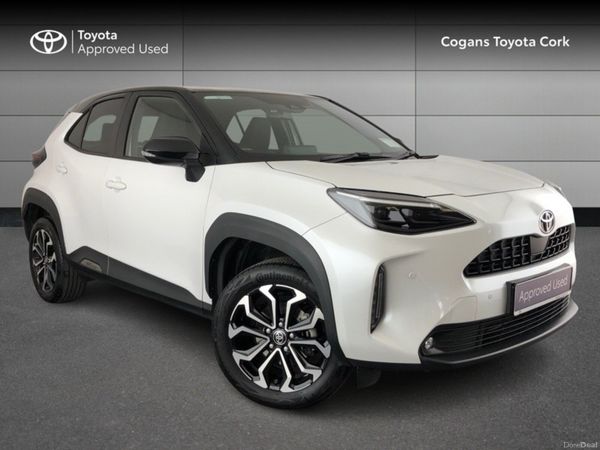 Toyota Yaris Cross Hatchback, Petrol Hybrid, 2024, White