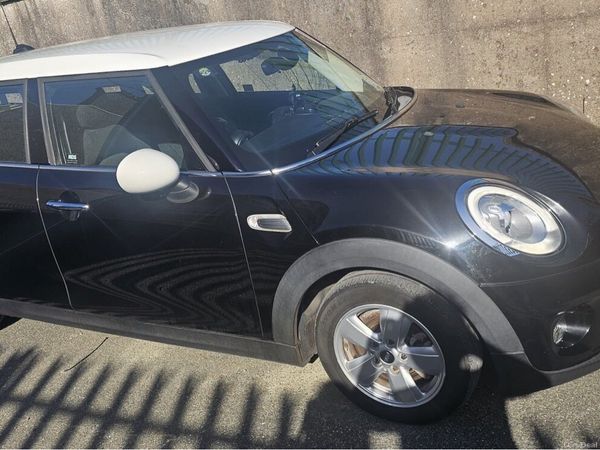 Mini Cooper Hatchback, Petrol, 2017, Black