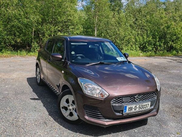 Suzuki Swift Hatchback, Petrol, 2019, Brown