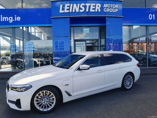 BMW 5-Series Estate, Petrol Plug-in Hybrid, 2022, White