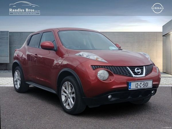 Nissan Juke SUV, Petrol, 2012, Red