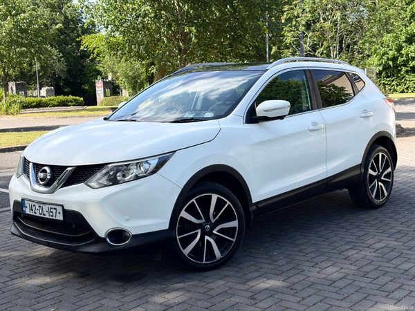 Nissan Qashqai Hatchback, Diesel, 2014, White