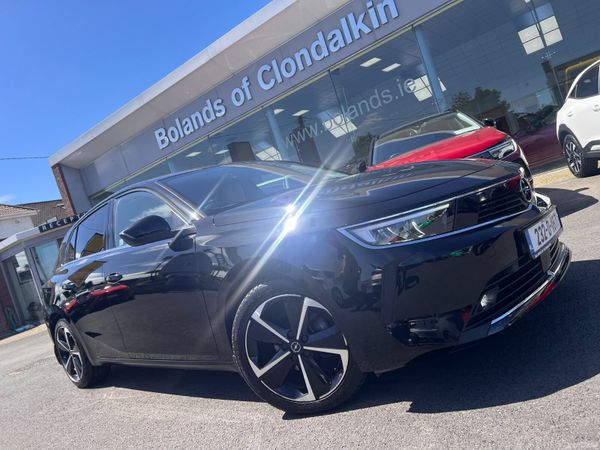 Opel Astra Hatchback, Petrol, 2023, Black