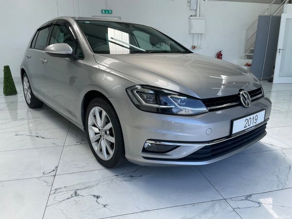 Volkswagen Golf Hatchback, Petrol, 2019, Silver