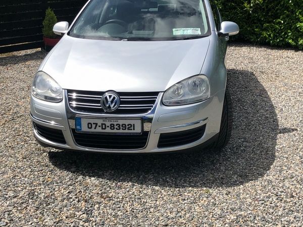 Volkswagen Jetta Saloon, Petrol, 2007, Silver
