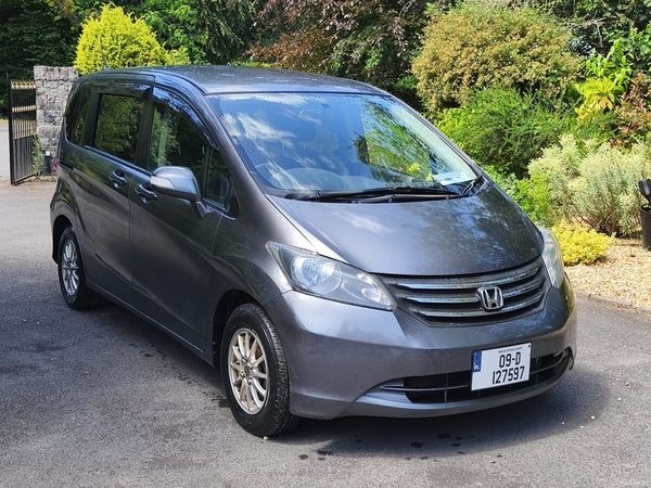 Honda Freed Estate, Petrol, 2009, Grey