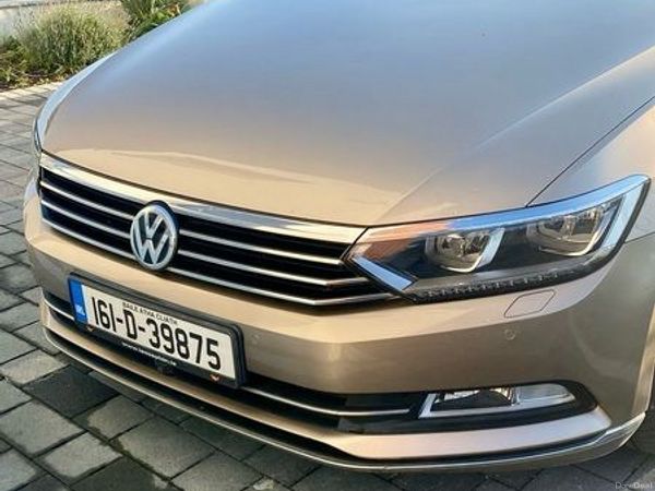 Volkswagen Passat Estate/Jeep, Diesel, 2016, Gold