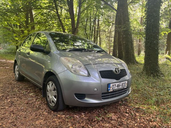 Toyota Yaris Hatchback, Petrol, 2007, Silver