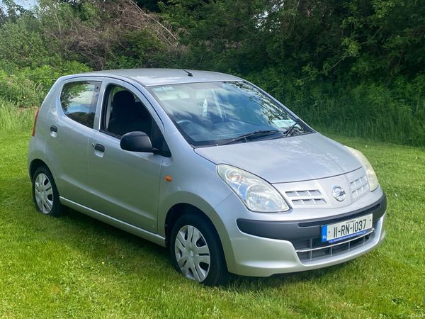 Nissan Pixo Hatchback, Petrol, 2011, Silver