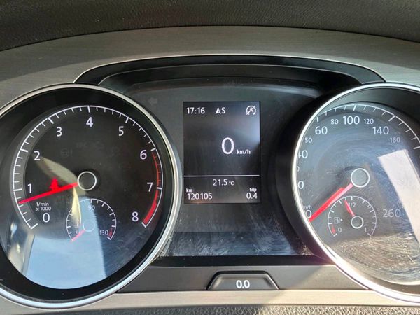 Volkswagen Golf Hatchback, Petrol, 2014, White