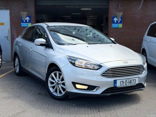 Ford Focus Saloon, Petrol, 2017, Grey