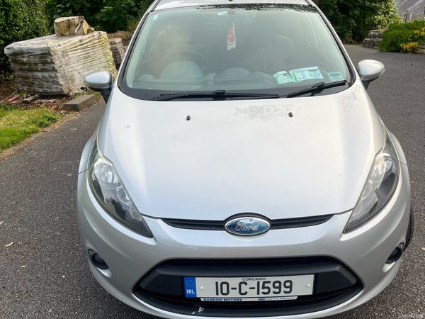 Ford Fiesta Hatchback, Petrol, 2010, Silver