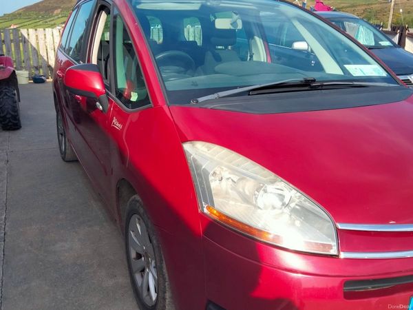 Citroen C4 Hatchback, Diesel, 2010, Red