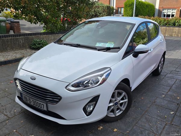 Ford Fiesta Hatchback, Petrol, 2019, White