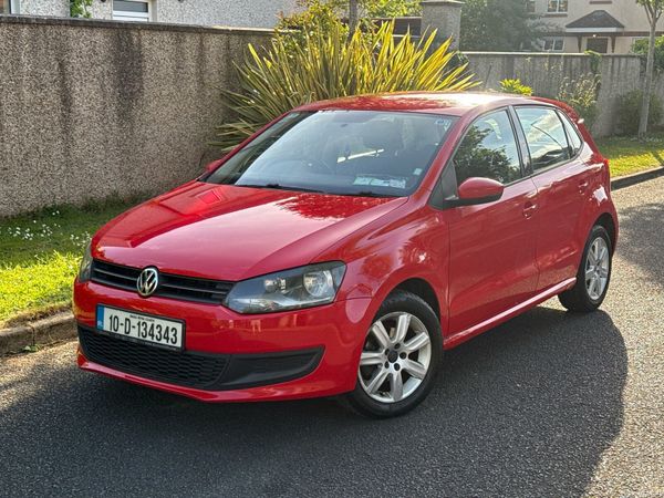 Volkswagen Polo Hatchback, Petrol, 2010, Red