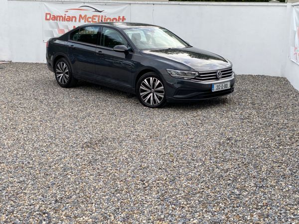 Volkswagen Passat Saloon, Diesel, 2021, Grey