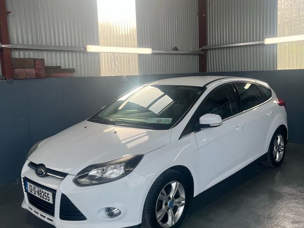Ford Focus Hatchback, Diesel, 2012, White