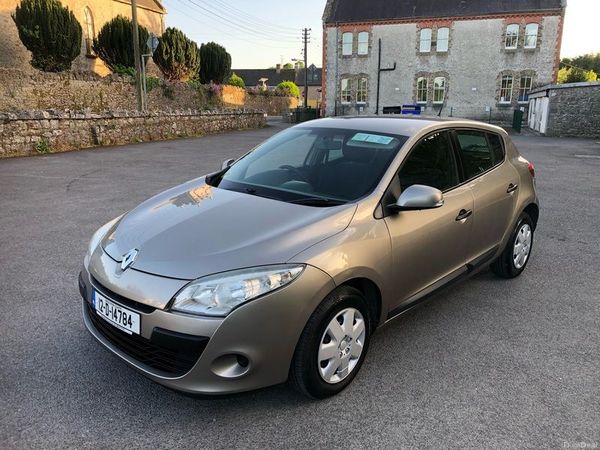Renault Megane Hatchback, Diesel, 2012, Gold
