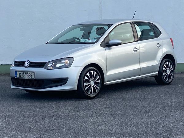 Volkswagen Polo Hatchback, Petrol, 2012, Silver