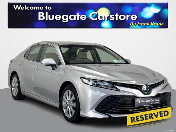 Toyota Camry Saloon, Petrol Hybrid, 2019, Grey