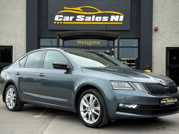 Skoda Octavia Hatchback, Petrol, 2020, Grey