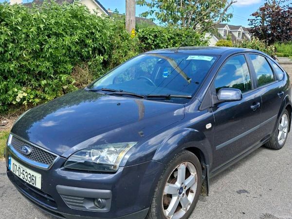 Ford Focus Hatchback, Petrol, 2007, Grey