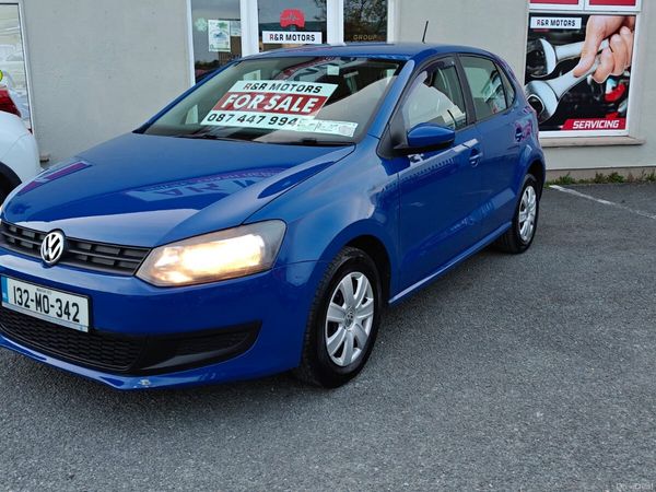 Volkswagen Polo Hatchback, Petrol, 2013, Blue