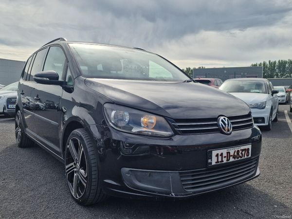 Volkswagen Touran MPV, Diesel, 2011, Black