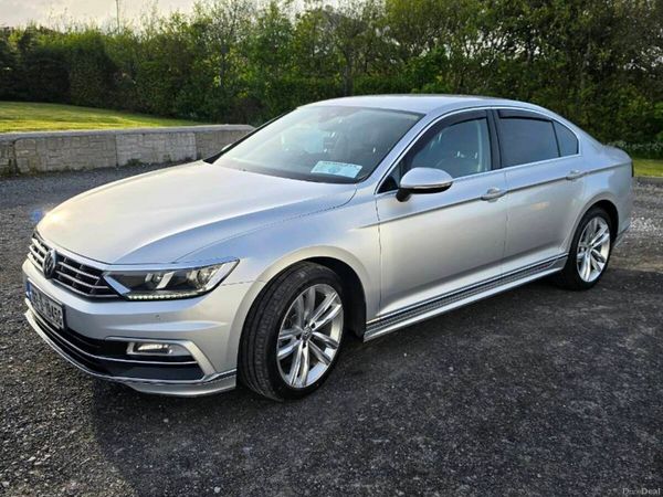 Volkswagen Passat Saloon, Diesel, 2019, Grey