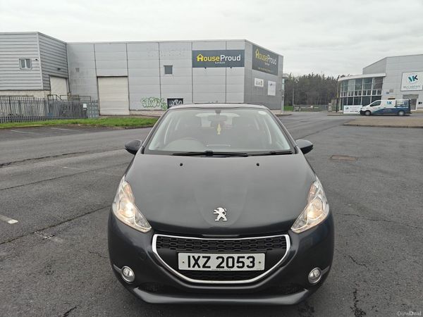 Peugeot 208 Hatchback, Diesel, 2014, Grey
