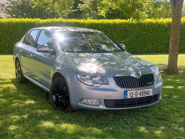 Skoda Superb Hatchback, Diesel, 2012, Blue