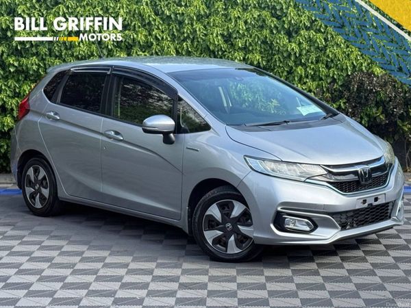 Honda Fit Hatchback, Petrol Hybrid, 2017, Silver